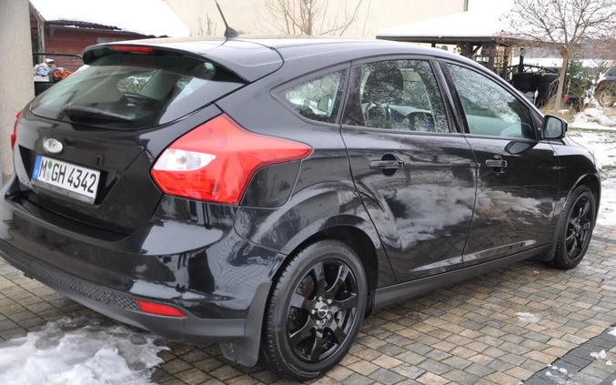 Ford Focus cena 27500 przebieg: 126000, rok produkcji 2011 z Nowa Sarzyna małe 211